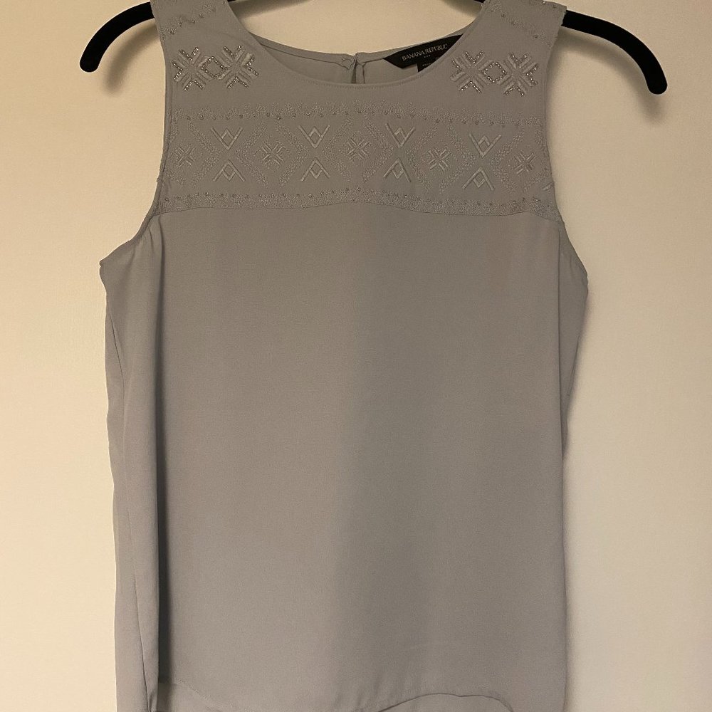 Gray Embroidered Banana Republic Dress Shirt